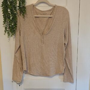 American Eagle Outfitters Light Tan Long Sleeve Tee